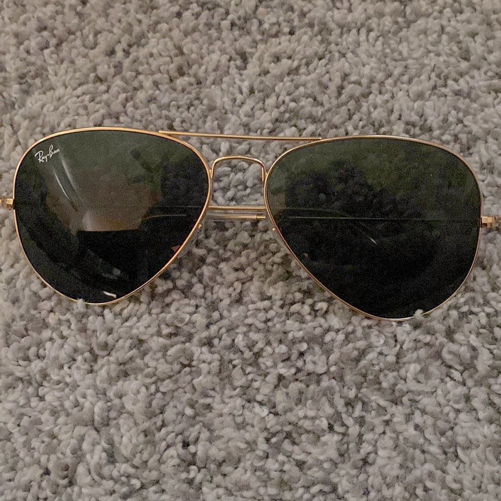 Ray-Ban Sunglasses - Aviator